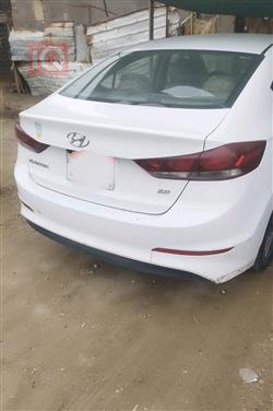 هیۆندای ئەلەنترا